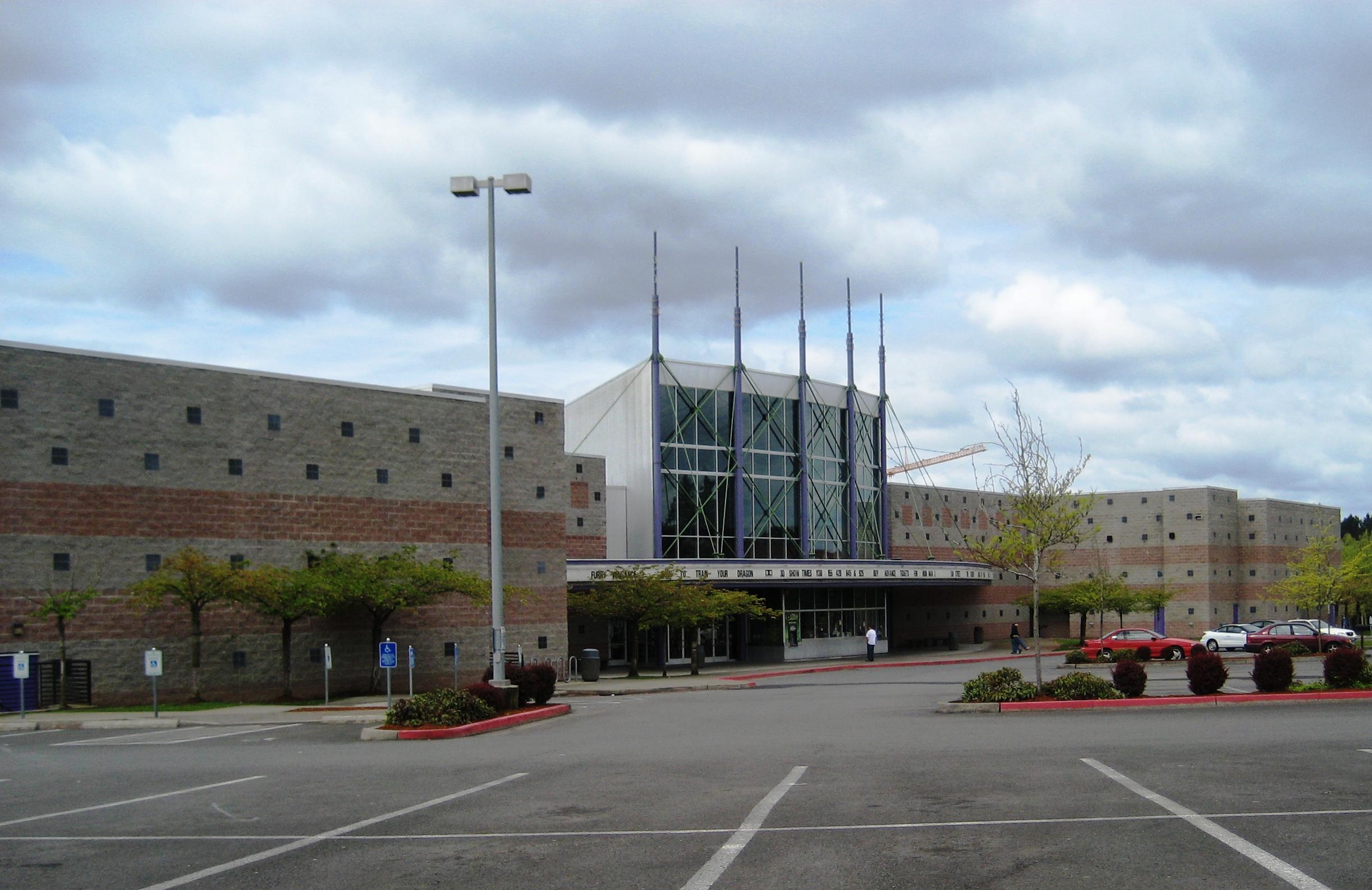 Regal Evergreen Parkway 13